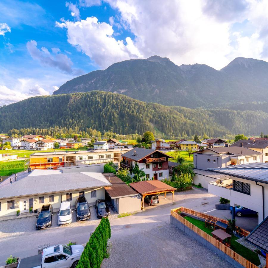 Urlaubsplatzl Appartements Oetz Dış mekan fotoğraf